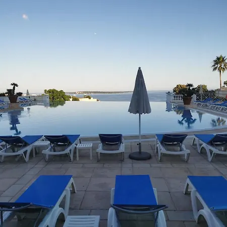 Renove, Piscine A Debordement, Vue 아파트 *